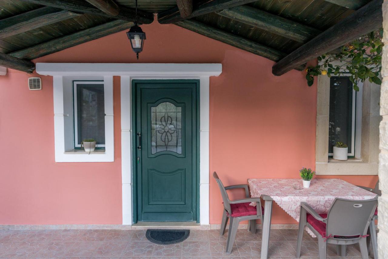 Ferienwohnung Vrisanos Pitsidia Exterior foto