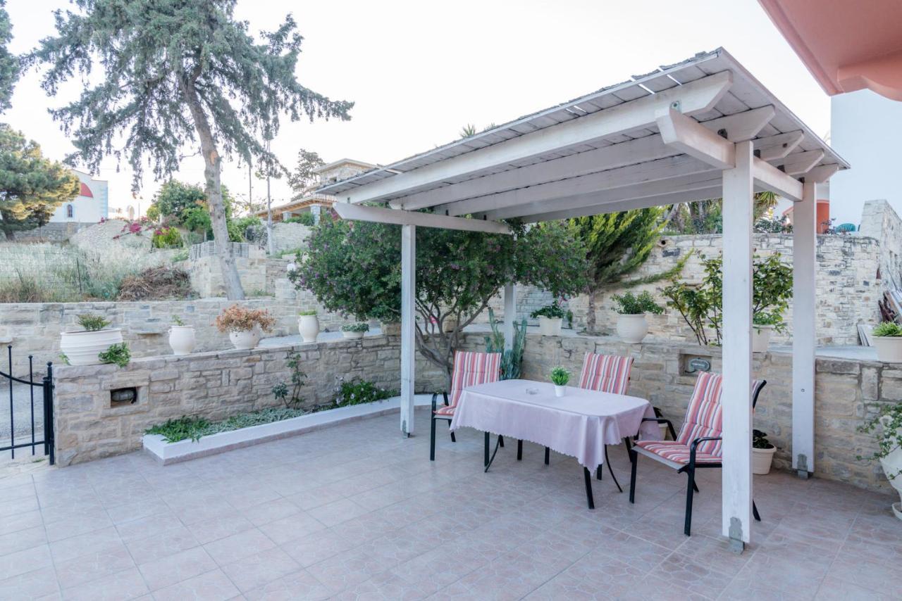 Ferienwohnung Vrisanos Pitsidia Exterior foto