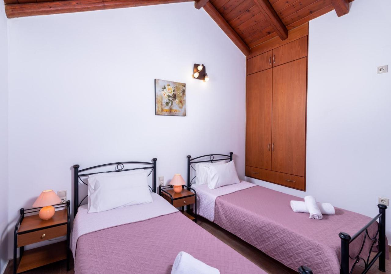 Ferienwohnung Vrisanos Pitsidia Exterior foto