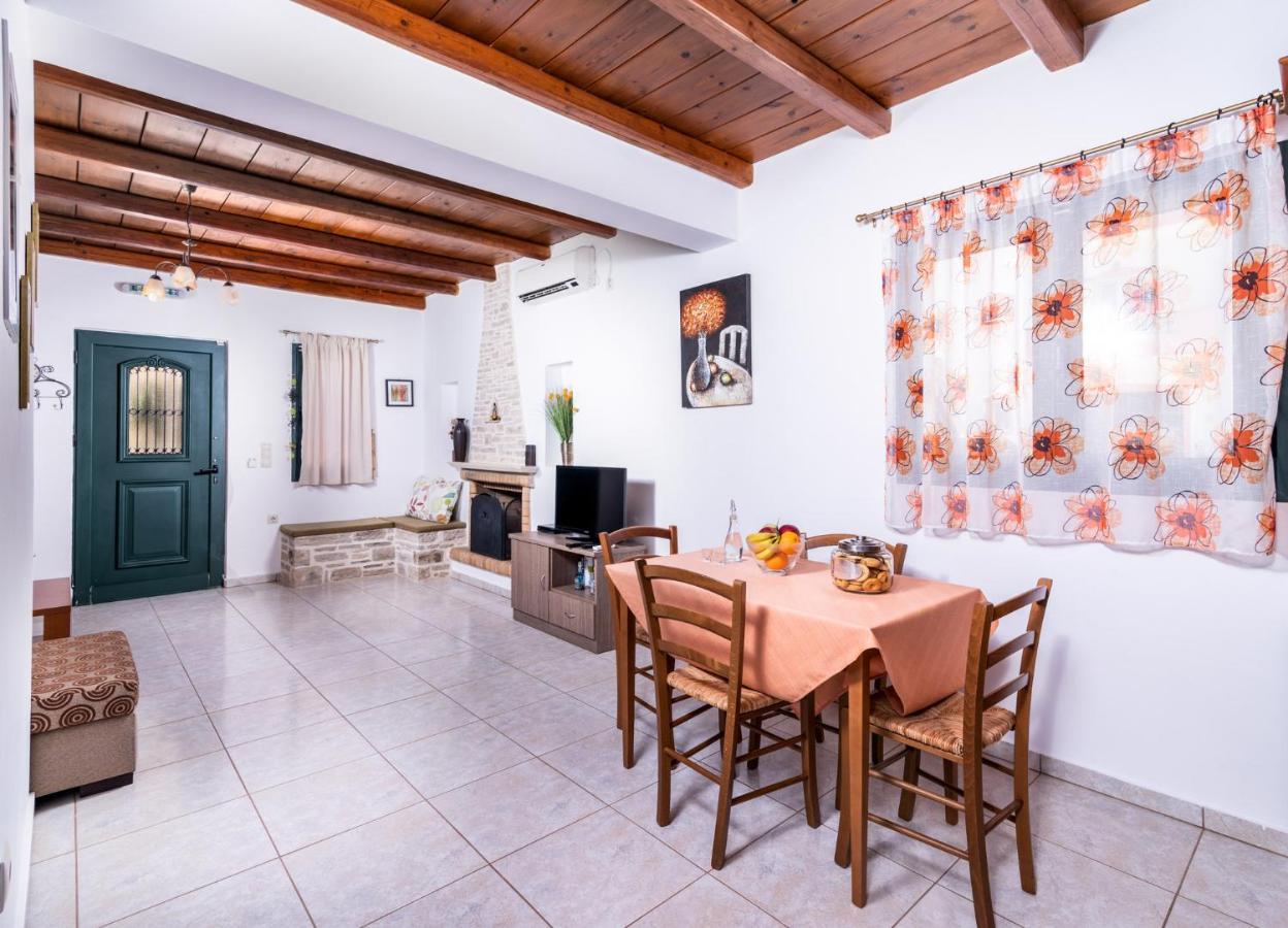 Ferienwohnung Vrisanos Pitsidia Exterior foto